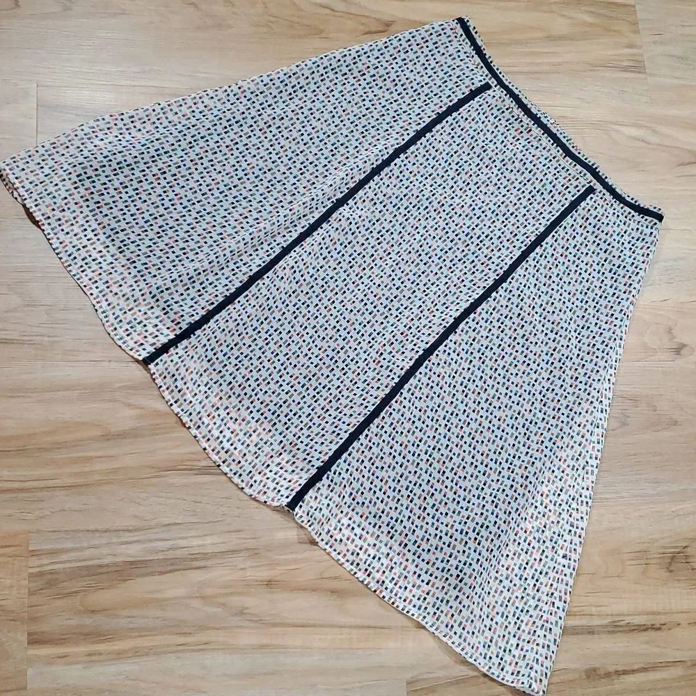🔺️Downeast Cream & Multicolored Geometric Print Skirt Medium